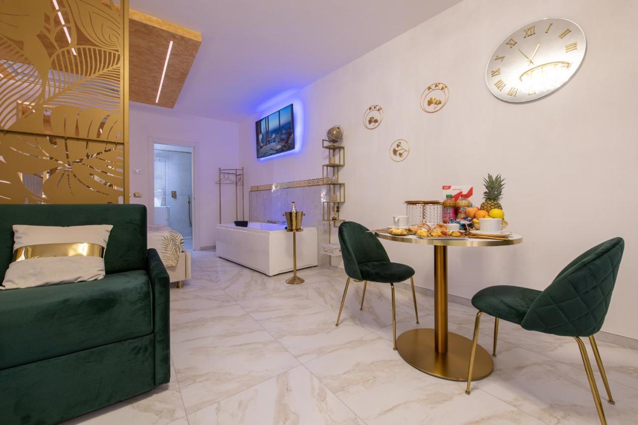 Fashion Apartment Gold Bologna With Jacuzzi & Car Garage Exterior foto