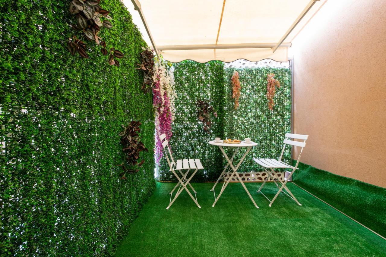 Fashion Apartment Gold Bologna With Jacuzzi & Car Garage Exterior foto
