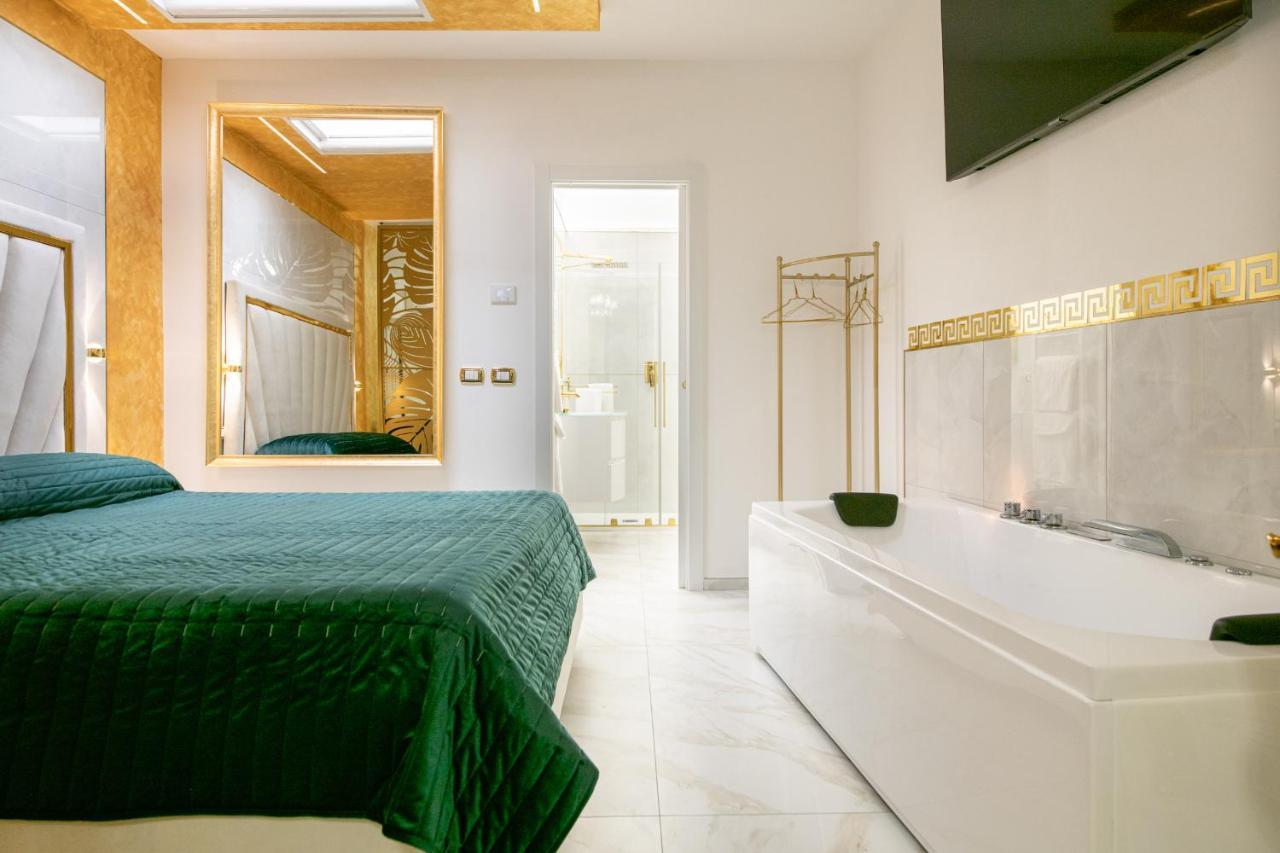 Fashion Apartment Gold Bologna With Jacuzzi & Car Garage Exterior foto