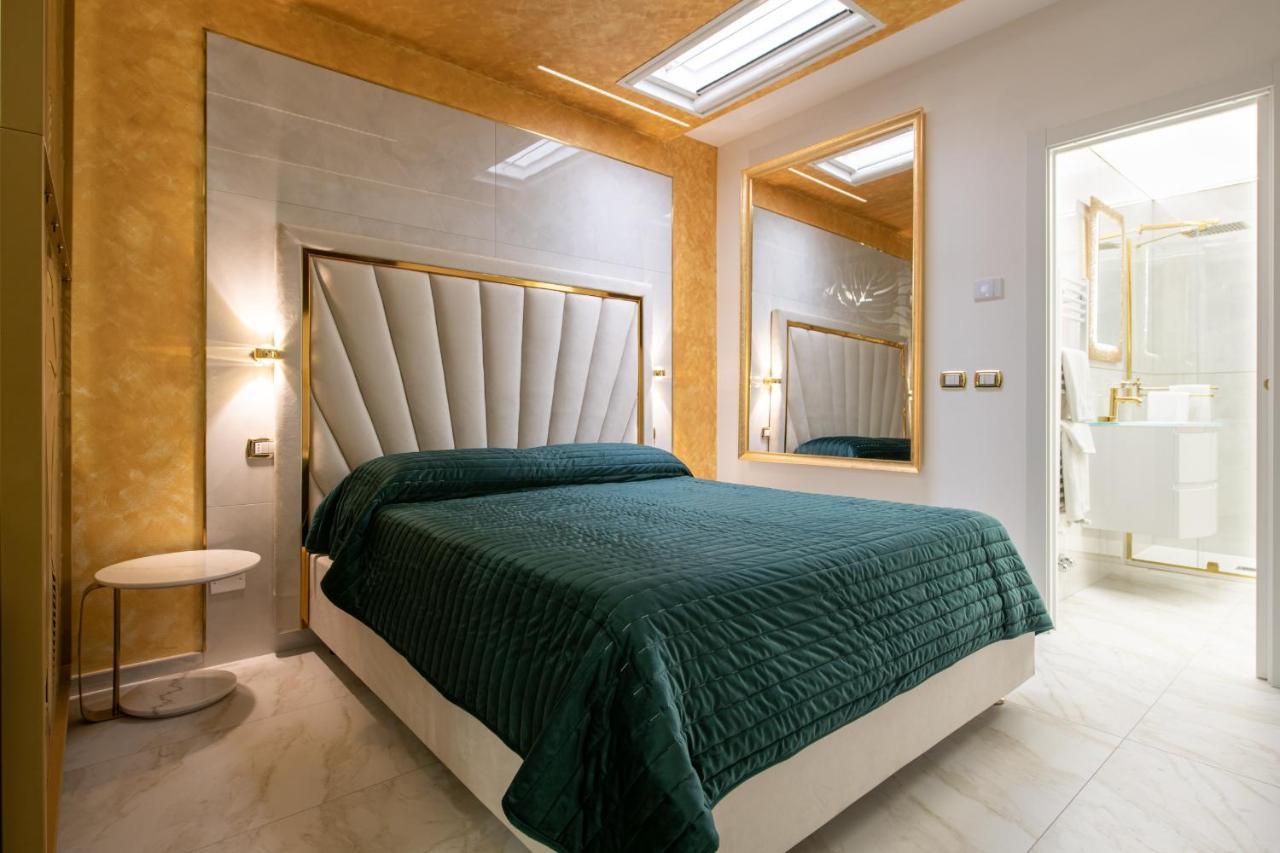 Fashion Apartment Gold Bologna With Jacuzzi & Car Garage Exterior foto